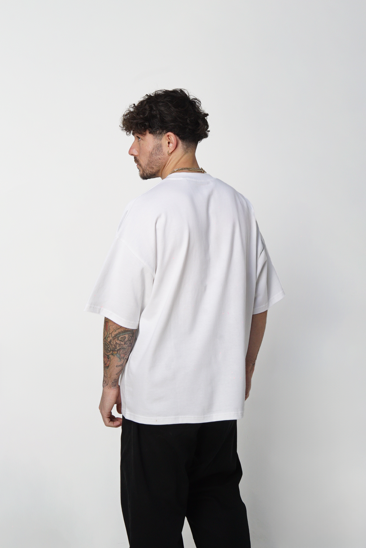 ESSENTIAL BOX FIT TEE
