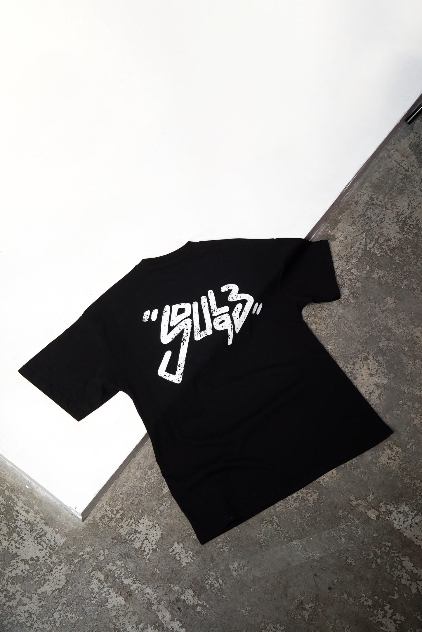 STREET TAG TEE