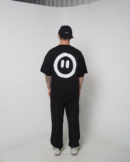 ESSENTIAL BLACK TEE