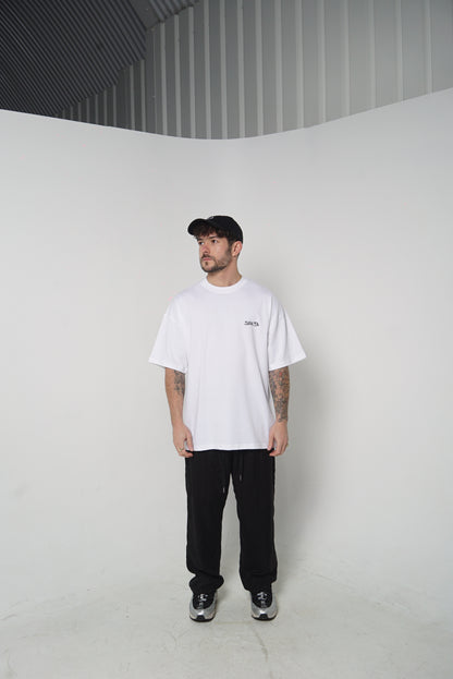 ESSENTIAL WHITE TEE