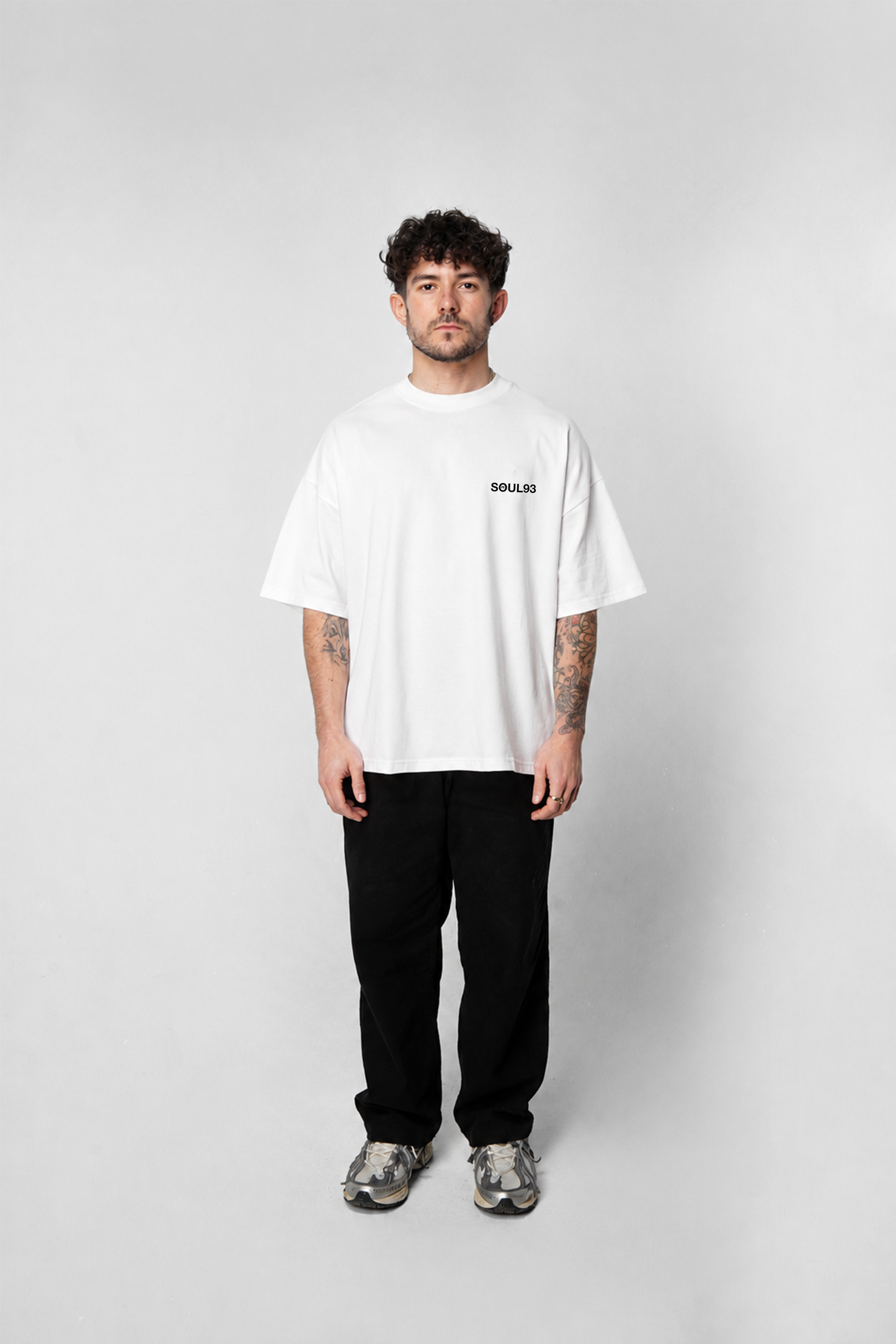 LOGO TEE WHITE